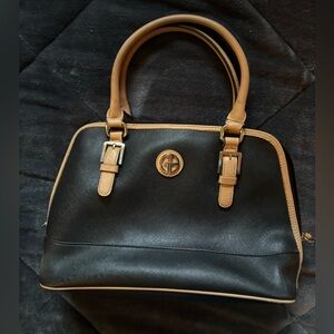 Giani Bernini Elegant Black and Tan Handbag
